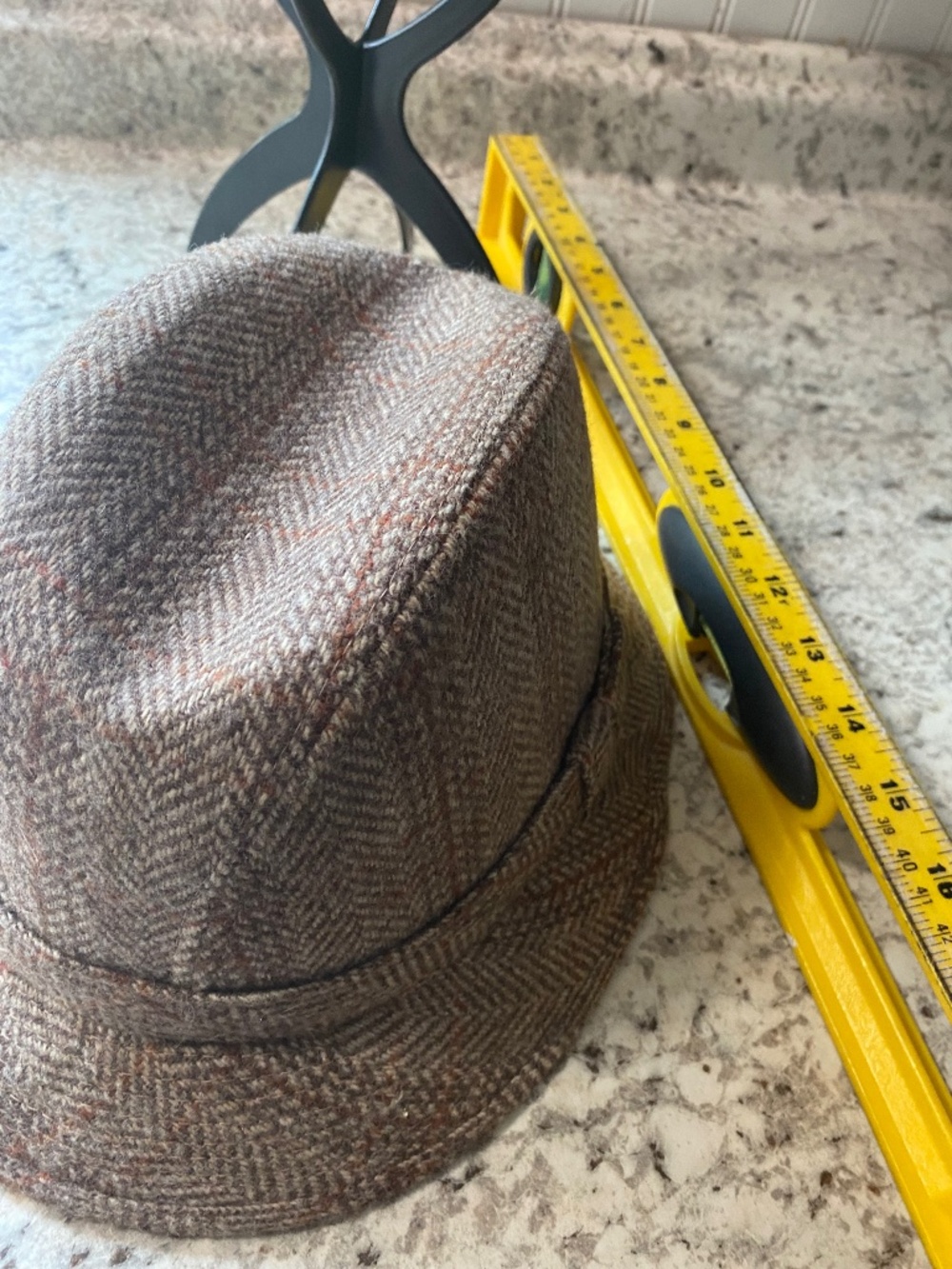 vintage Newport brown herringbone tweed hat in size medium.